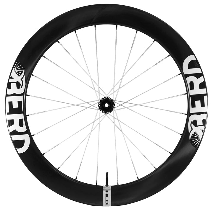 Roues aérodynamiques en carbone Berd P62